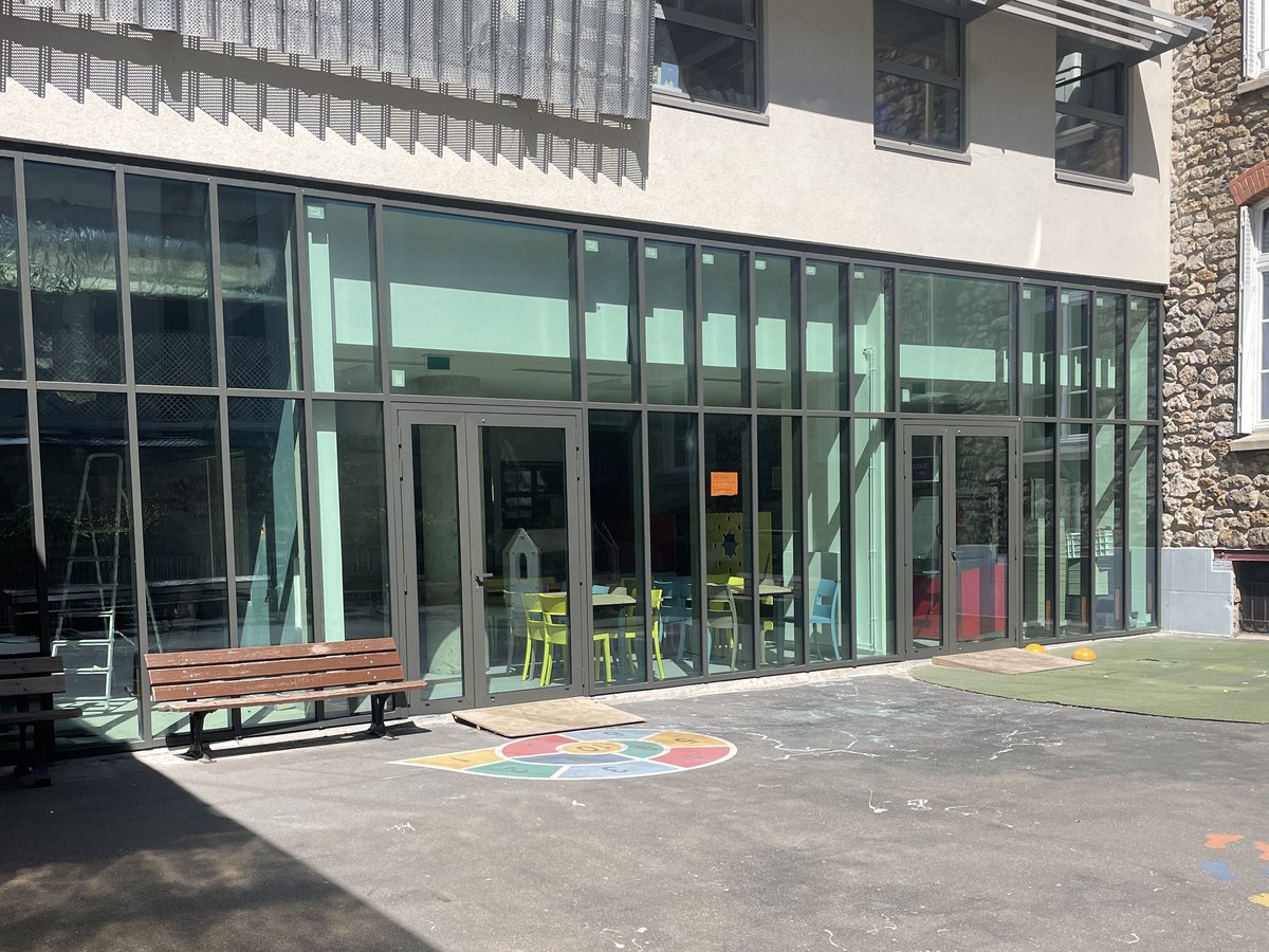 Façade vitrée et menuiseries aluminium sur mesure